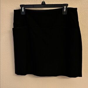 Elegant Black Women's Skirt Size L with inner shorts